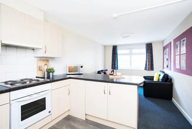 1 bed flat, King Street, Highfields, Leicester, LE16RP - Image 2